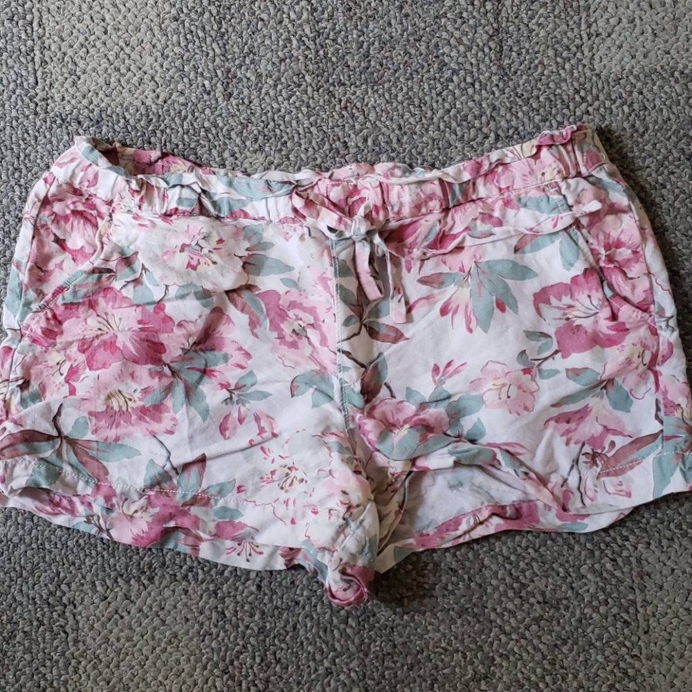 LAST CHANCE - LOFT pink floral drawstring shorts